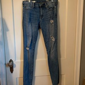 Gap Women’s Skinny Jeans Light Distressed Size 27